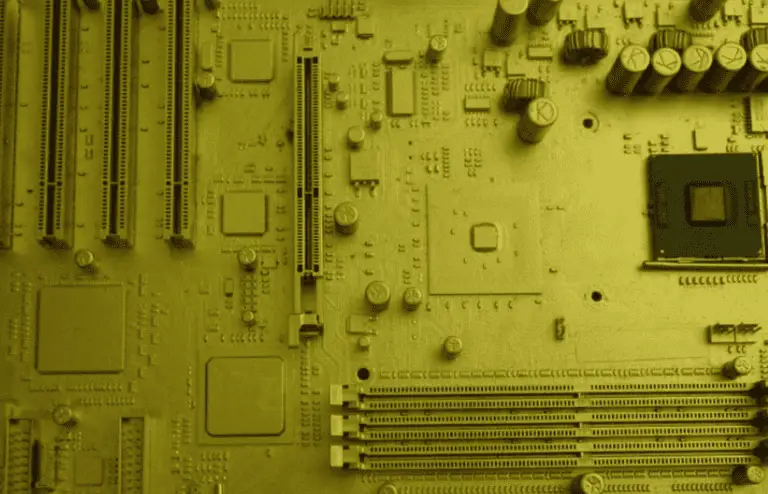 can-you-spray-paint-a-motherboard-explained-blended-canvas